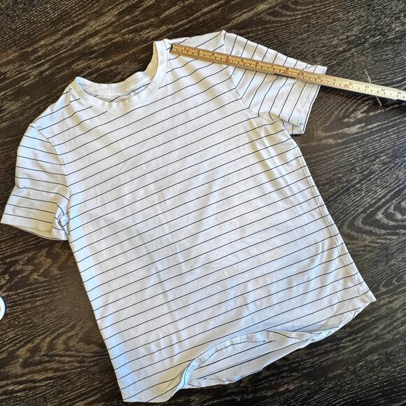 Lululemon T-Shirt Women XS/4 White Stripes Short Sleeve Gym Fitness Athleisure - Picture 10 of 10